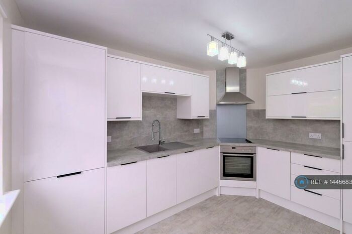 2 Bedroom Flat To Rent In Mount Street, Aberdeen, AB25