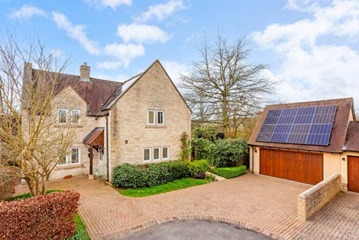 4 Bedroom Detached House To Rent In The Old Dairy Drive Chippenham, SN14