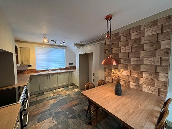 3 Bedroom Property To Rent In Lincoln Way, Swadlincote, DE11