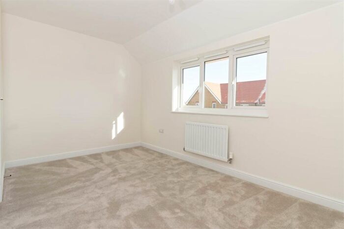 2 Bedroom End Of Terrace House To Rent In Fennel Drive, Chichester, PO20