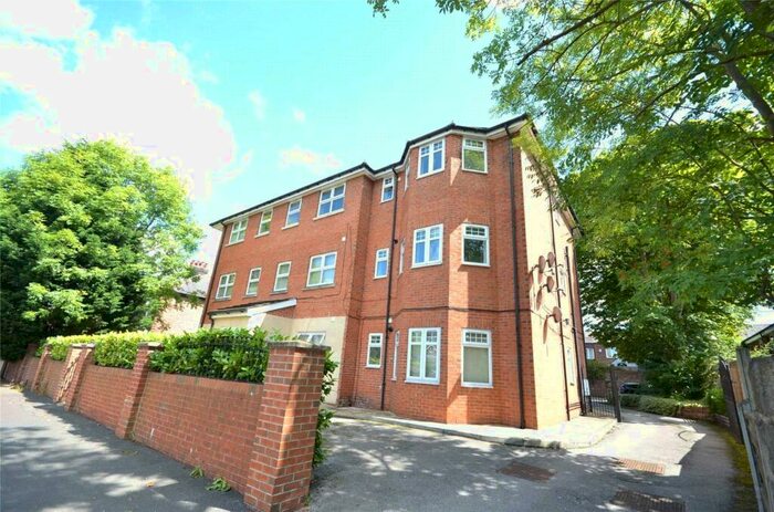 2 Bedroom Apartment To Rent In Park Road, Salford, M6