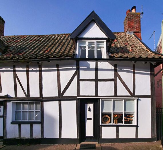 1 Bedroom End Of Terrace House For Sale In Double Street, Framlingham, Suffolk, IP13