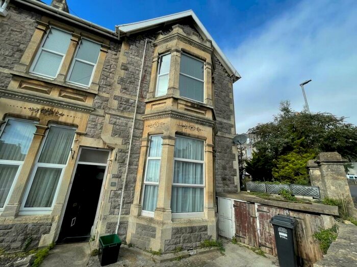 2 Bedroom Flat To Rent In Paragon Road, Weston-super-Mare, North Somerset, BS23