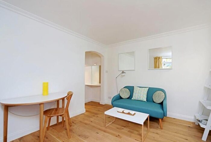 1 Bedroom Flat To Rent In Harewood Avnue, Marylebone, London, NW1