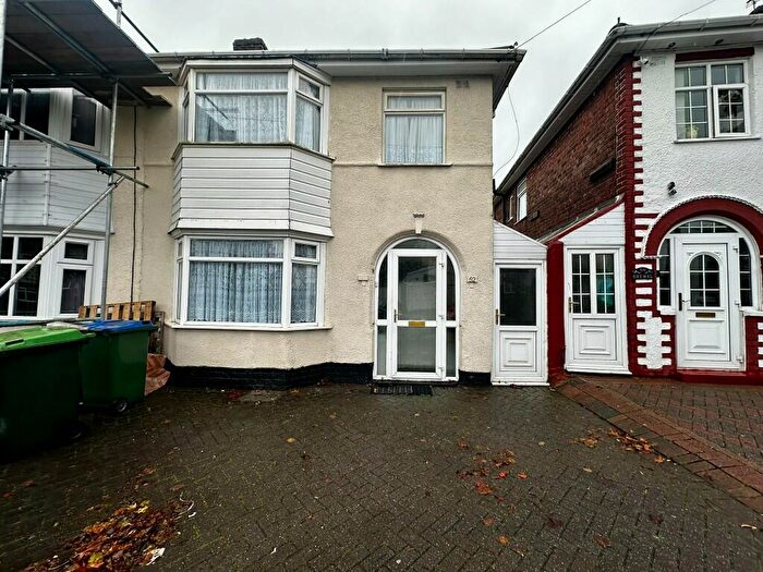 3 Bedroom Semi-Detached House To Rent In Hugh Road, Smethwick, West Midlands, B67