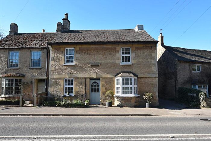 3 Bedroom Cottage For Sale In Stamford Road, Easton On The Hill, PE9