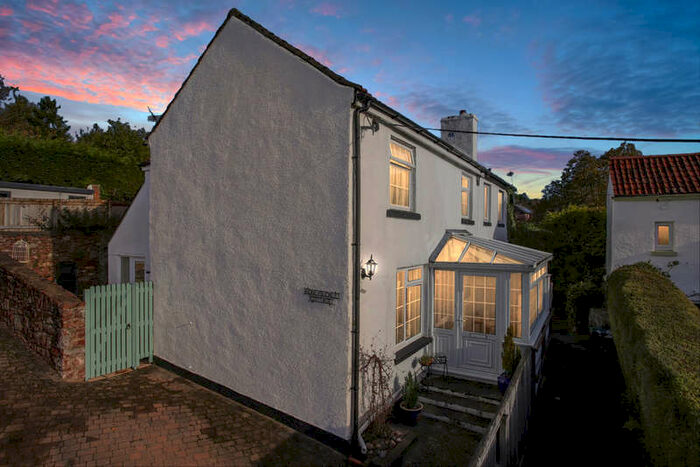 3 Bedroom Cottage For Sale In Radway Street, Bishopsteignton, TQ14