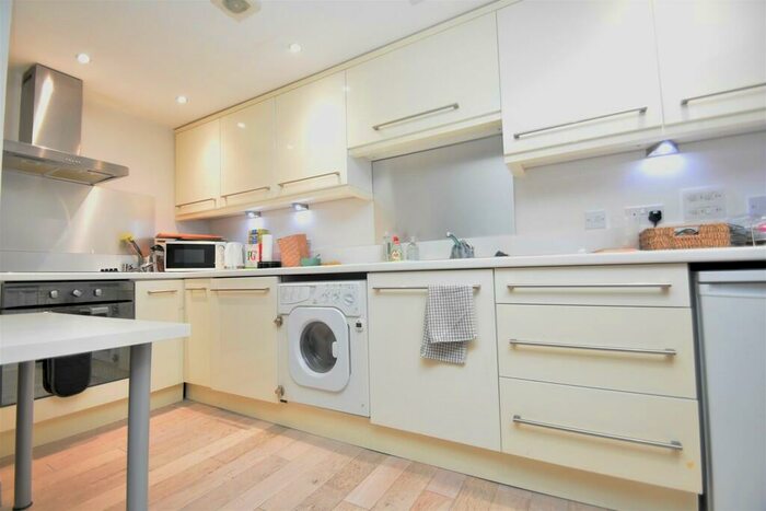 2 Bedroom Apartment To Rent In Elm Grove, Southsea, PO5