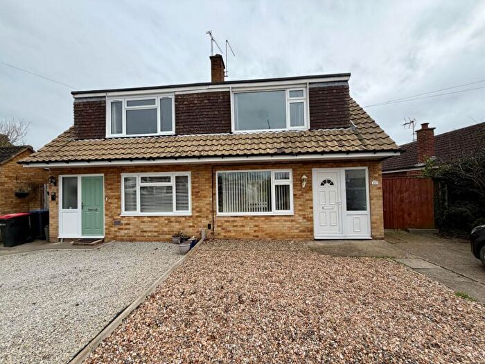 3 Bedroom Semi Detached House For Sale In Hunters Forstal Road, Herne Bay, Kent, CT6