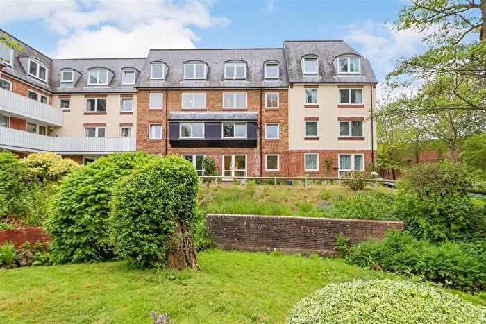 1 Bedroom Flat For Sale In Homestream House, Mill Bay Lane, Horsham, RH12