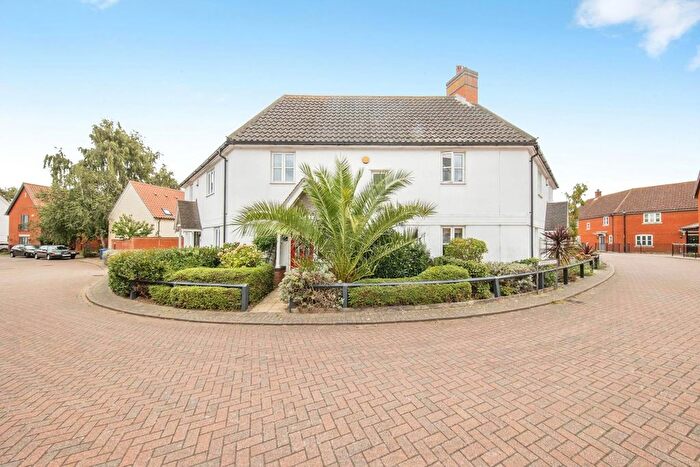 3 Bedroom Terraced House For Sale In Minsmere Road, Ipswich, Suffolk, IP3