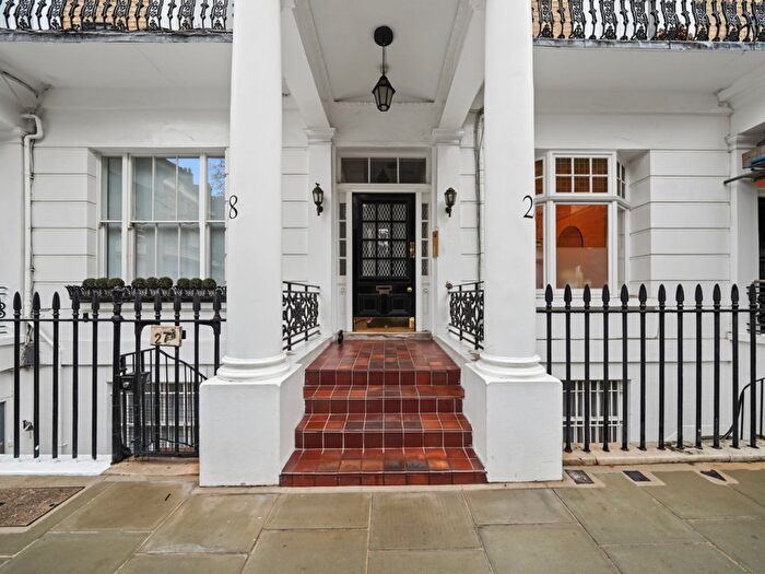 2 Bedroom Flat For Sale In Onslow Gardens, London, SW7