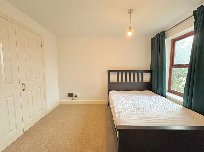 2 Bedroom Apartment To Rent In Westridge Road, Southampton, SO17