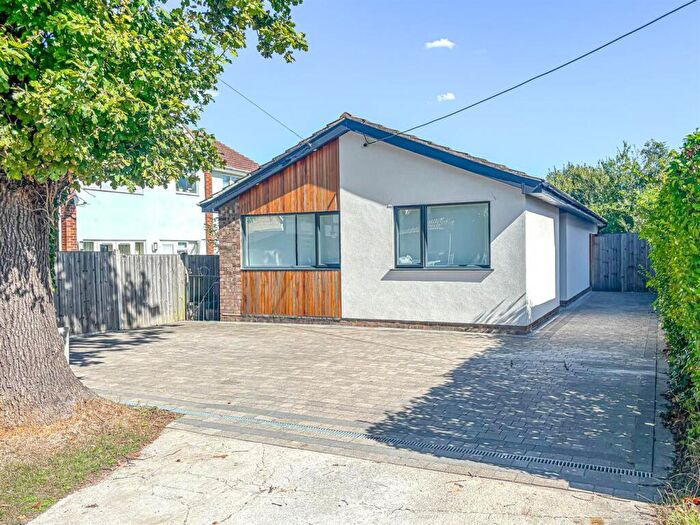 3 Bedroom Bungalow To Rent In Plumberow, Hockley, SS5