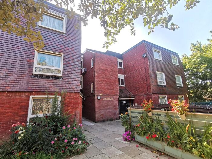 1 Bedroom Flat To Rent In Blessbury Road, Edgware, Greater London, HA8