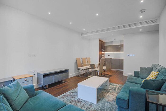 3 Bedroom Flat To Rent In Goodman's Fields, Perilla House, London, E1