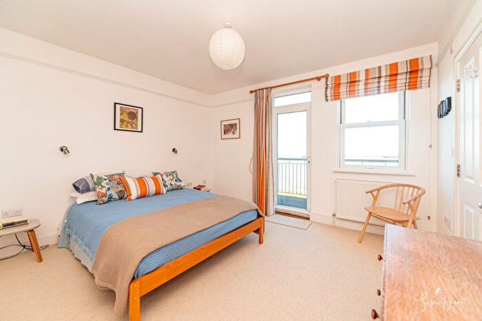 2 Bedroom Apartment For Sale In Victoria Lodge, St. Thomas Street, Ryde, PO33