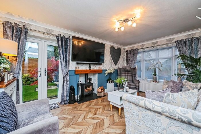 3 Bedroom Bungalow For Sale In Chatsworth Drive, Mansfield, Nottinghamshire, NG18
