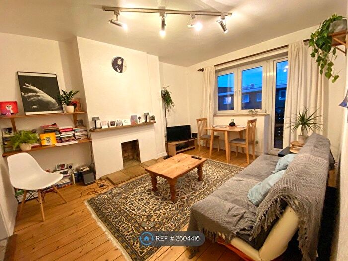 2 Bedroom Flat To Rent In Ellsworth St, London, E2