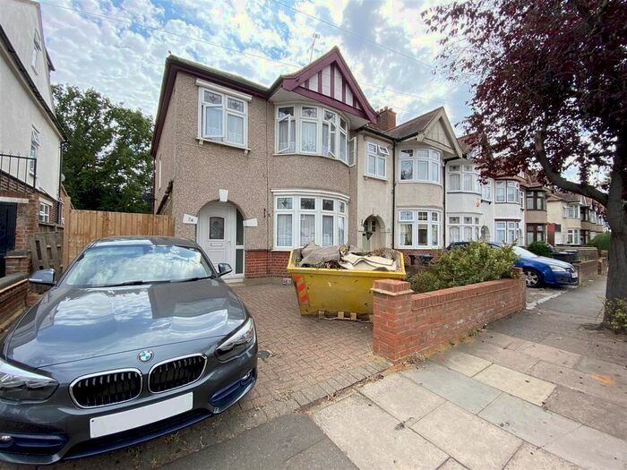 3 Bedroom Terraced House To Rent In Primrose Avenue, Chadwell Heath, Romford, RM6