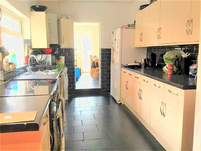 8 Bedroom Terraced House To Rent In Tiverton Road, Sellyoak, Birmingham, B29