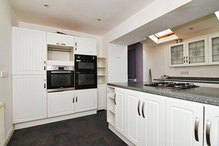 3 Bedroom Terraced House For Sale In Elm Grove, Bideford, EX39