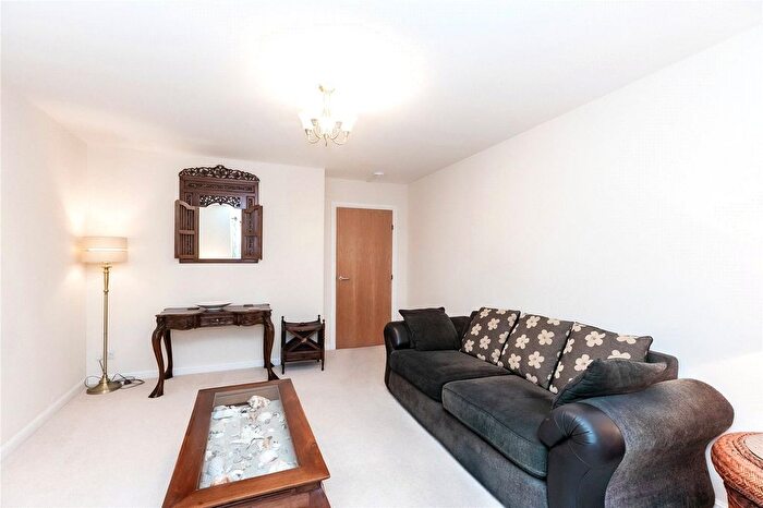 2 Bedroom Flat To Rent In Bothwell Road, Aberdeen, AB24
