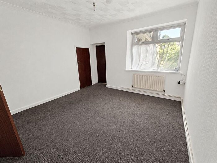 1 Bedroom Flat To Rent In Thomas Street, Port Talbot, SA12