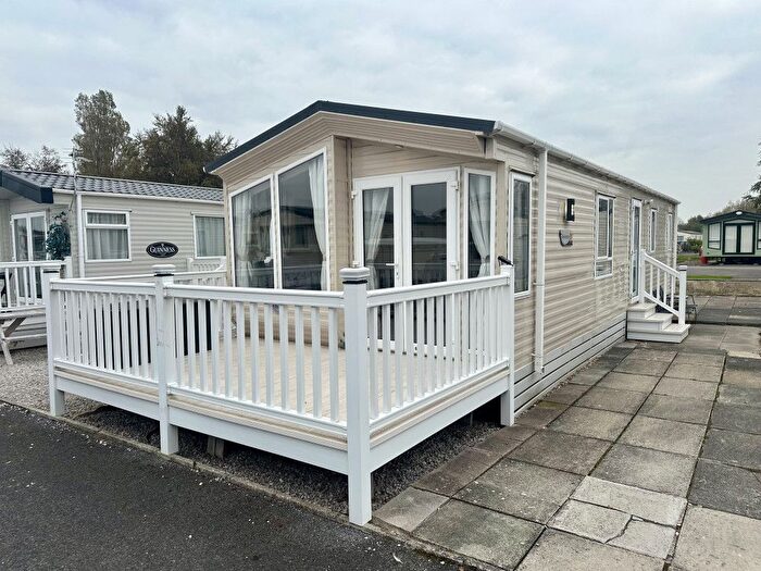 2 Bedroom Mobile/park Home For Sale In Lancashire, PR9