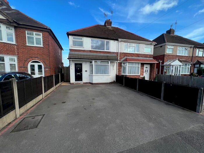 3 Bedroom Semi-Detached House To Rent In Greenmoor Road, Nuneaton, CV10