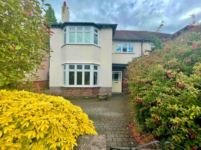 4 Bedroom Semi-Detached House To Rent In Sinclair Drive, Liverpool, Merseyside, L18