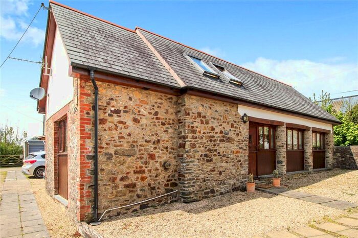 2 Bedroom Detached House For Sale In Parkham, Bideford, EX39