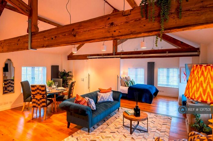 1 Bedroom Penthouse To Rent In Friday Street, Henley-On-Thames, RG9