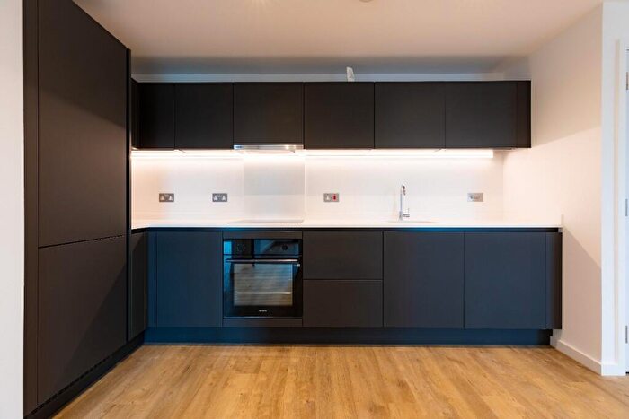 3 Bedroom Flat To Rent In Flat, Swan Street, Manchester, Greater Manchester, M4