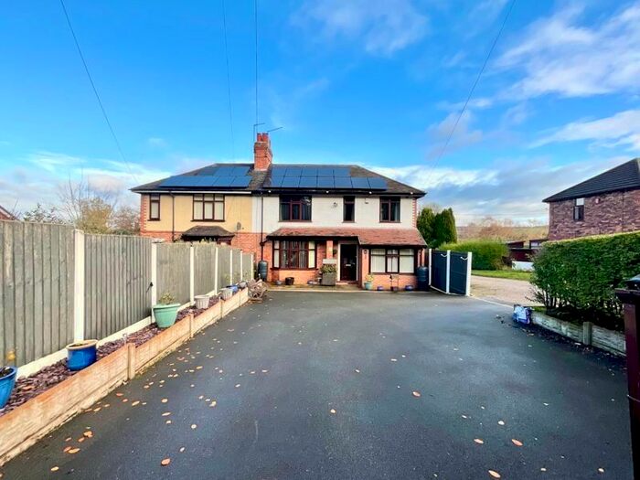 4 Bedroom Semi-Detached House For Sale In Meaford, Stone, ST15