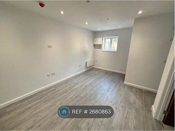 1 Bedroom Flat To Rent In Wood Street, Earl Shilton, Leicester, LE9