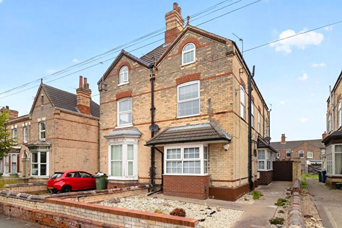 2 Bedroom Flat For Sale In B Welholme Road, Grimsby, DN32