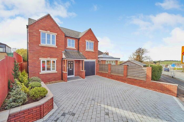 4 Bedroom Detached House For Sale In Saredon Road, Cheslyn Hay, Walsall, WS6