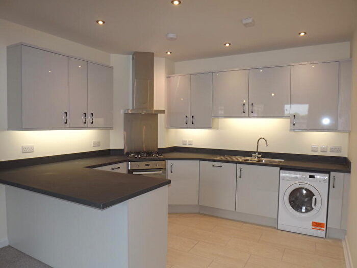 2 Bedroom Apartment To Rent In Fowler Street, South Shields, NE33