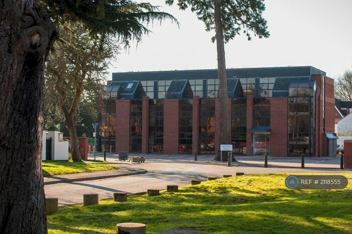 1 Bedroom Flat To Rent In Wardour Place, Slough, SL1