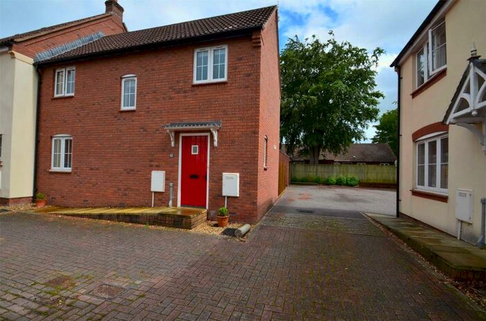 3 Bedroom Semi-Detached House To Rent In Hawks Drive, Tiverton, Devon, EX16