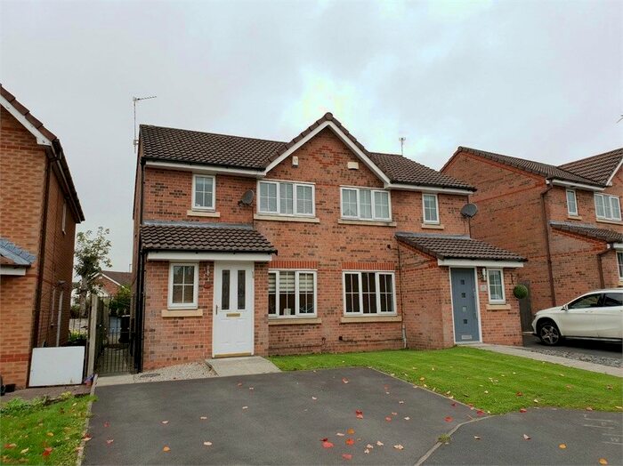 2 Bedroom Semi-Detached House To Rent In Willow Close, Unsworth, Bury, BL9