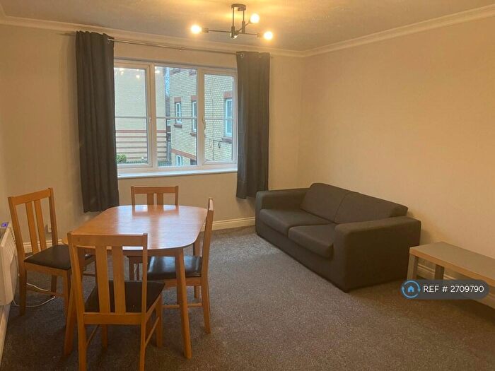 1 Bedroom Flat To Rent In Heddington Grove, London, N7