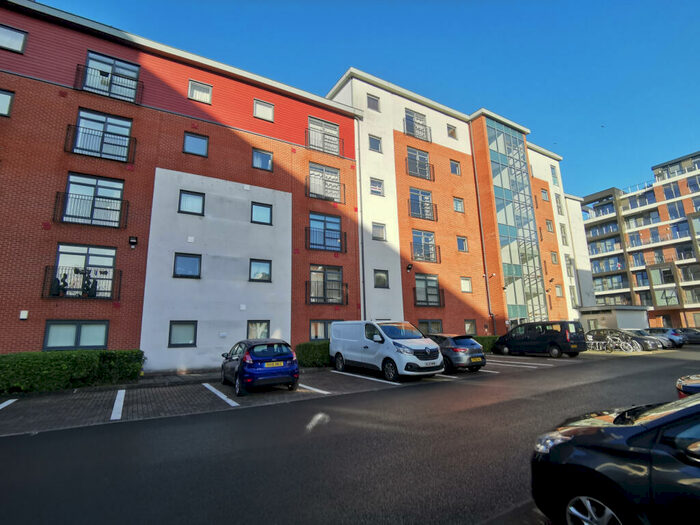 2 Bedroom Apartment To Rent In Renolds House, Lamba Court, Salford, M5