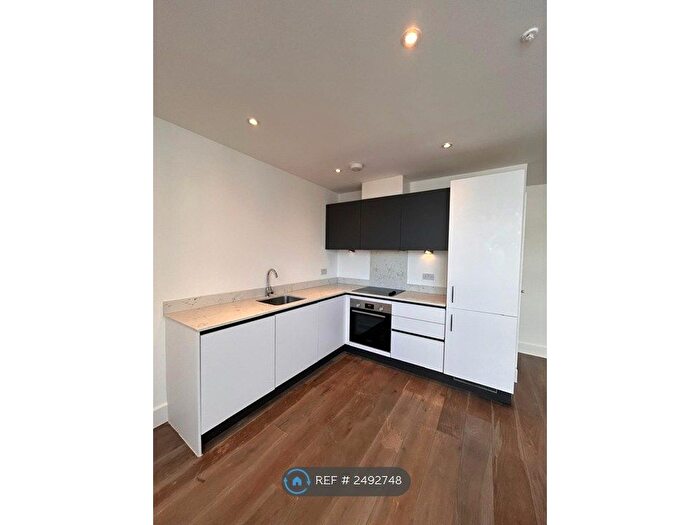 1 Bedroom Flat To Rent In Stonebridge House, Chelmsford, CM1