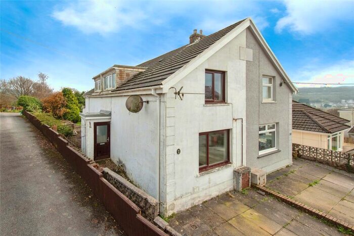 3 Bedroom Semi-Detached House For Sale In Highfield Road, Twyn, Ammanford, Carmarthenshire, SA18
