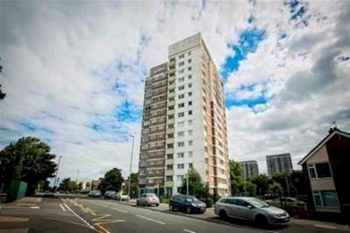 2 Bedroom Flat To Rent In Beech Rise, L33