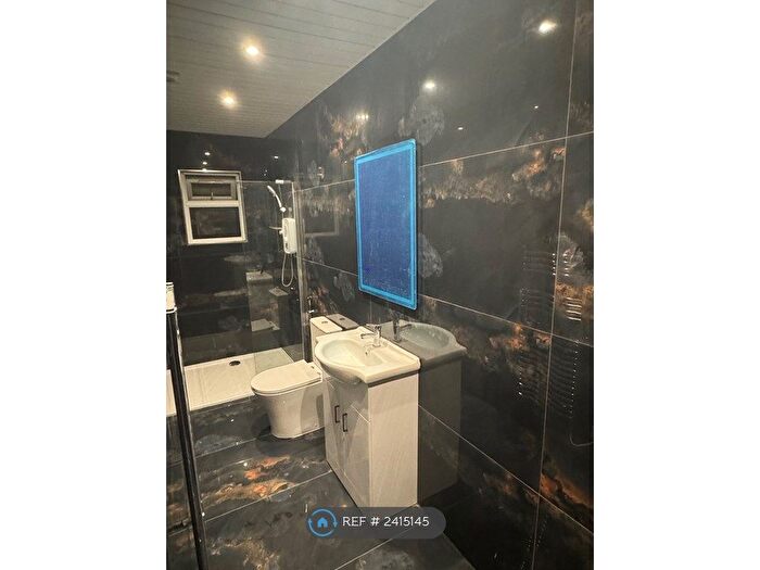 2 Bedroom Flat To Rent In Watford, Watford, WD17