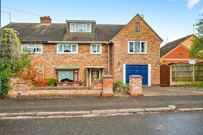 3 Bedroom Semi Detached House For Sale In Woodlands Lane, Derby, DE73