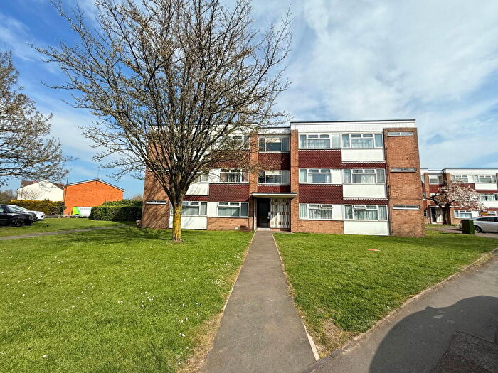 2 Bedroom Apartment For Sale In Stratford Road, Shirley, B90